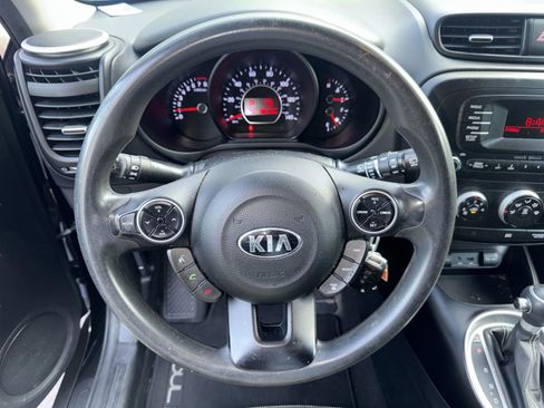 Used 2014 Kia Soul + image 25