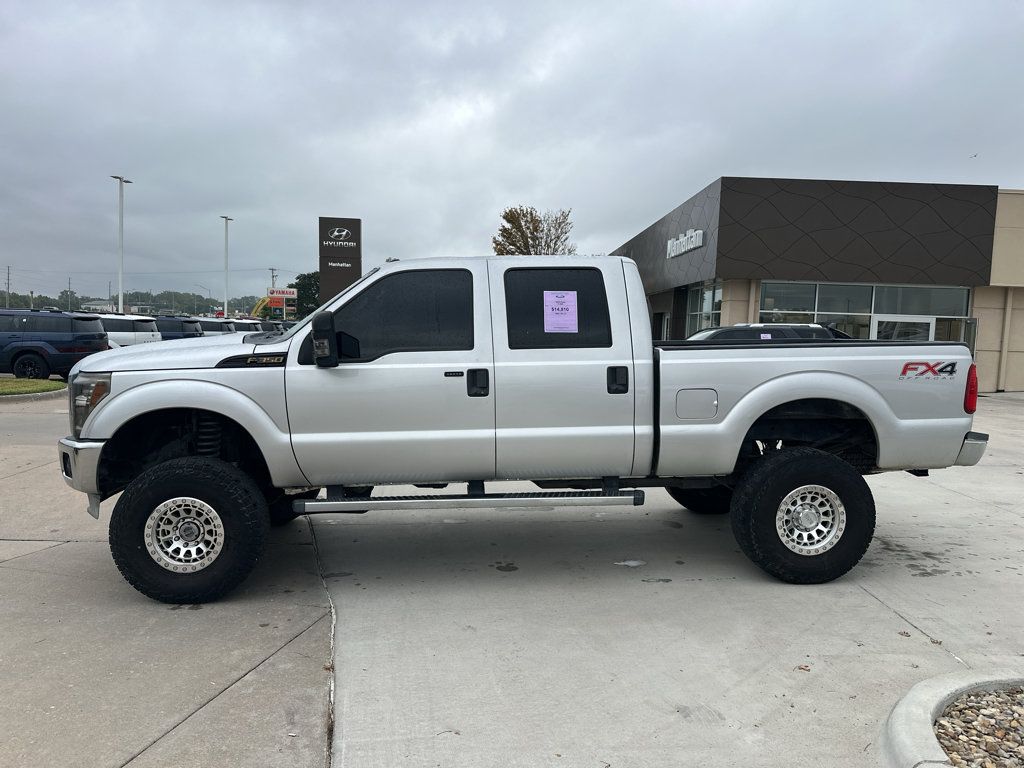 Used 2013 Ford F250 XLT w/ Chrome Pkg AWD/4WD image 10