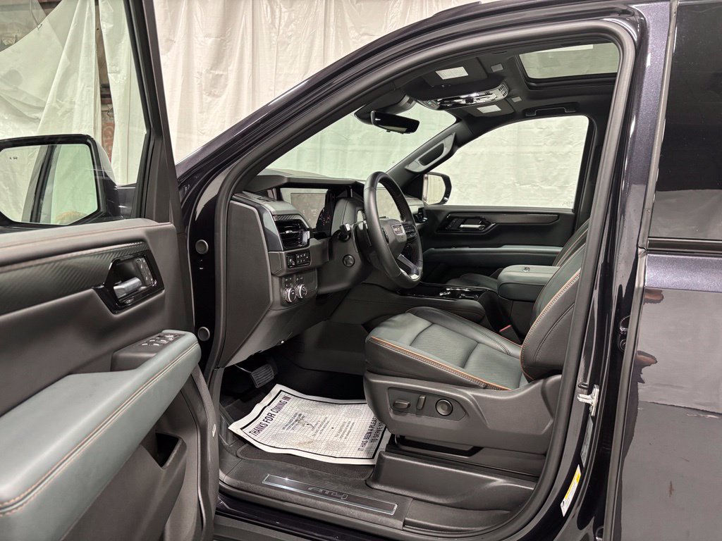 Used 2026 GMC Yukon XL AT4 w/ AT4 Premium Package AWD/4WD image 10