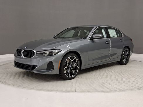 New 2026 BMW 330i Sedan w/ Convenience Package RWD image 33
