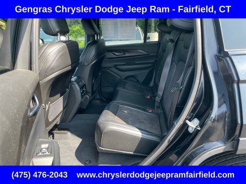 Certified 2023 Jeep Grand Cherokee Altitude AWD/4WD image 40