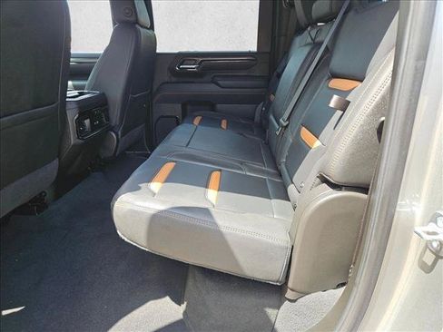 Used 2025 GMC Sierra 2500 AT4 AWD/4WD image 10