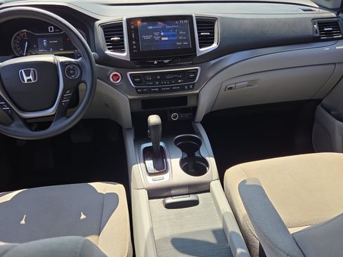 Certified 2017 Honda Pilot EX image 13