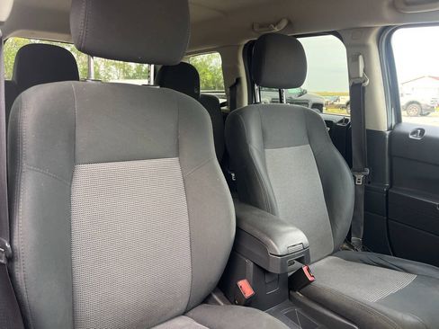 Used 2011 Jeep Patriot Sport w/ Tire & Wheel Group FWD image 20
