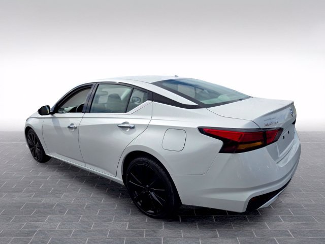 Used 2022 Nissan Altima 2.5 Platinum AWD/4WD image 5