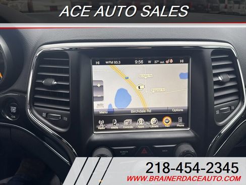 Used 2017 Jeep Grand Cherokee Trailhawk image 12