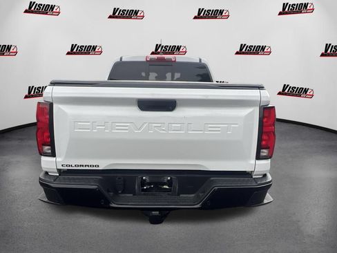 Used 2024 Chevrolet Colorado Z71 w/ LPO, Dark Essentials Package AWD/4WD image 5