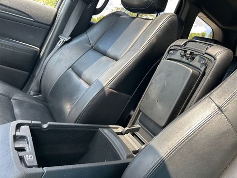 Used 2022 Jeep Grand Cherokee Limited image 32