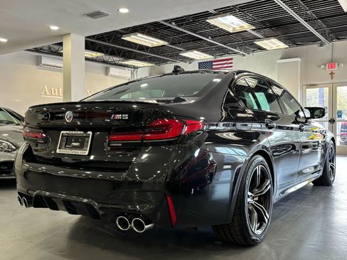 Used 2023 BMW M5 image 7