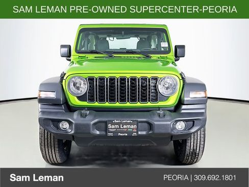 Used 2025 Jeep Wrangler Sport image 2