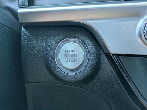 Used 2024 Kia Telluride S w/ S Sunroof Package FWD image 32