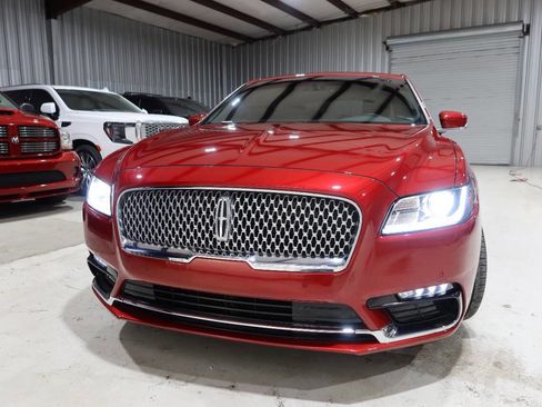 Used 2020 Lincoln Continental w/ Premium Package FWD image 41