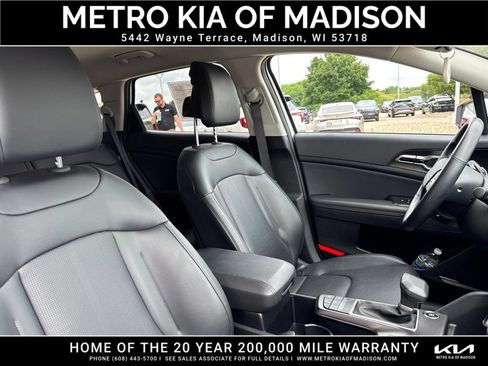 Used 2026 Kia Sportage EX FWD image 47