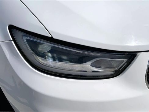 Used 2023 Chrysler Pacifica Limited image 27