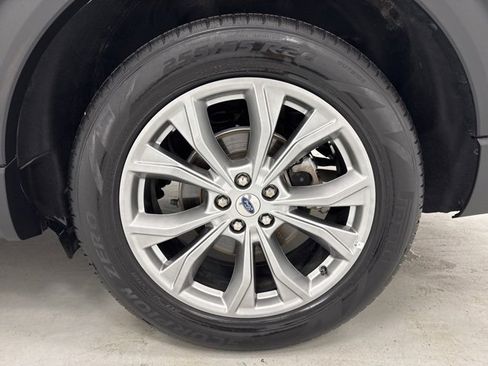 Used 2023 Ford Explorer Limited w/ Equipment Group 301A image 37