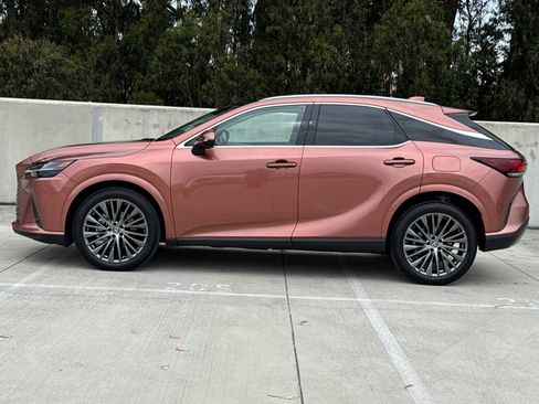 Used 2023 Lexus RX 350 AWD w/ Accessory Package (Z1) image 2