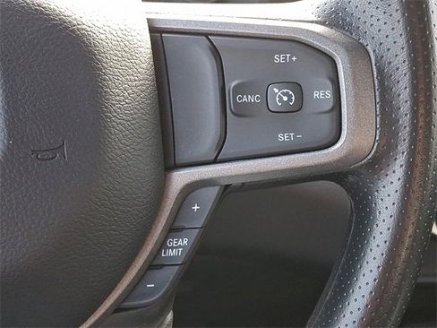 Used 2024 RAM 2500 Tradesman w/ Chrome Appearance Group image 23