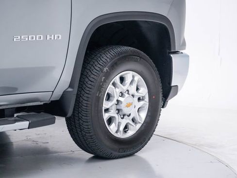 New 2026 Chevrolet Silverado 2500 LT w/ All Star Edition AWD/4WD image 8