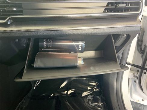 Used 2024 Kia Sportage SX image 30