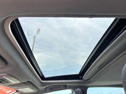 Used 2023 Toyota Camry SE w/ Cold Weather Package image 10