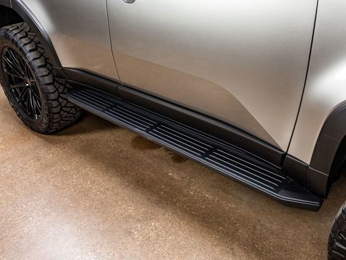 Used 2024 Lexus GX 550 550 Overtrail+ image 13