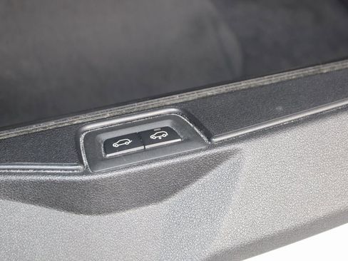 Used 2019 BMW X5 xDrive40i w/ Executive Package image 55