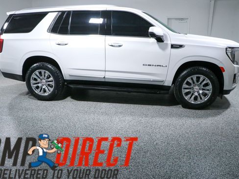 Used 2023 GMC Yukon Denali AWD/4WD image 6
