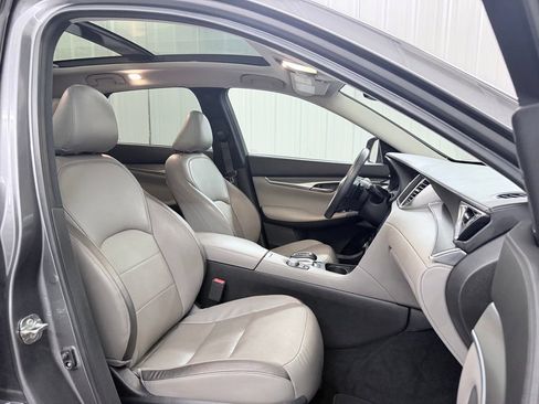 Certified 2023 INFINITI QX50 Luxe FWD image 42