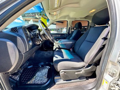 Used 2010 Chevrolet Silverado 1500 LT w/ Power Pack Plus image 7