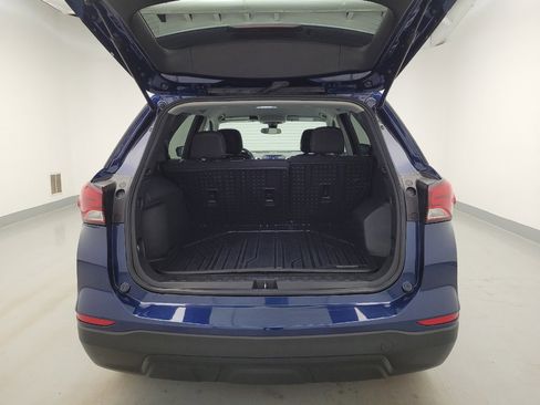 Used 2022 Chevrolet Equinox LS w/ LS Convenience Package AWD/4WD image 29