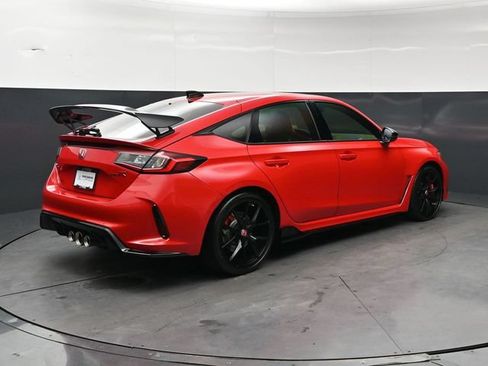 Used 2026 Honda Civic Type R image 5