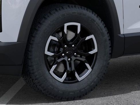 New 2026 Chevrolet Equinox ACTIV image 9