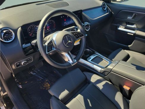 Certified 2025 Mercedes-Benz GLA 250 image 12