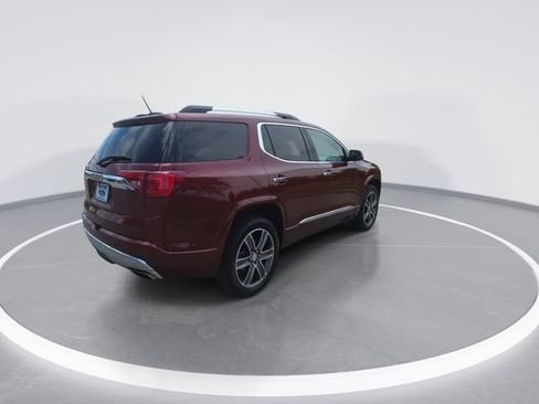 Used 2018 GMC Acadia Denali w/ Technology Package FWD image 7