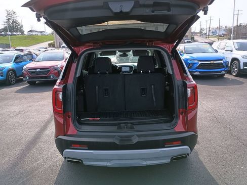 Used 2023 GMC Acadia SLE w/ Driver Convenience Package FWD image 30