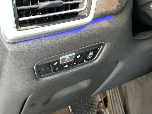 Used 2022 BMW X5 xDrive40i w/ Climate Comfort Package image 10