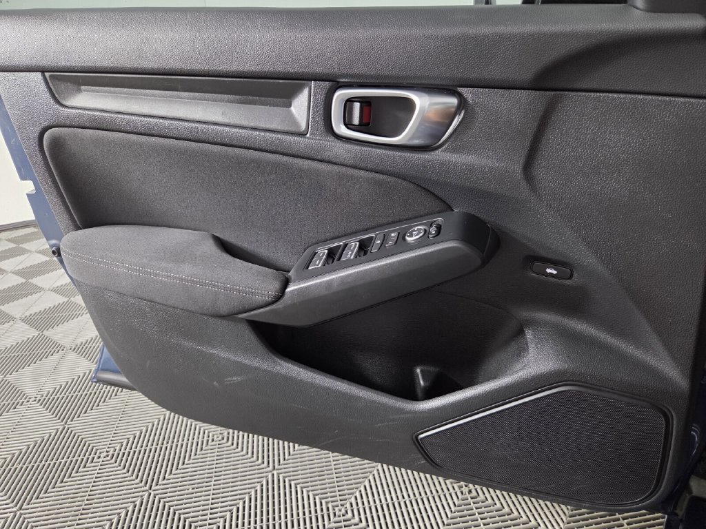 Used 2025 Honda Civic Sport image 19