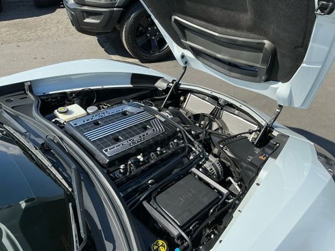 Used 2019 Chevrolet Corvette Z06 RWD image 16