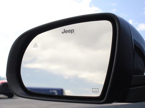 New 2026 Jeep Compass Latitude image 12