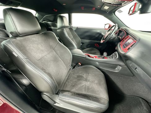 Used 2022 Dodge Challenger GT w/ Plus Package image 27