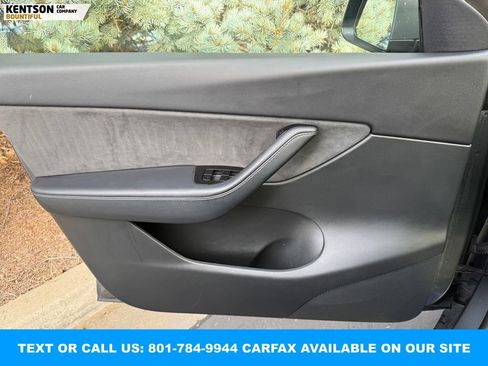 Used 2021 Tesla Model Y Long Range image 17