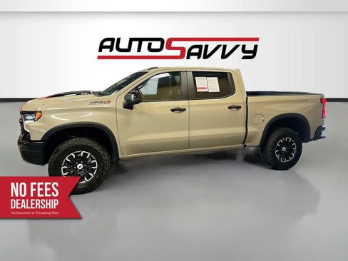 Used 2023 Chevrolet Silverado 1500 ZR2 w/ Technology Package AWD/4WD image 4