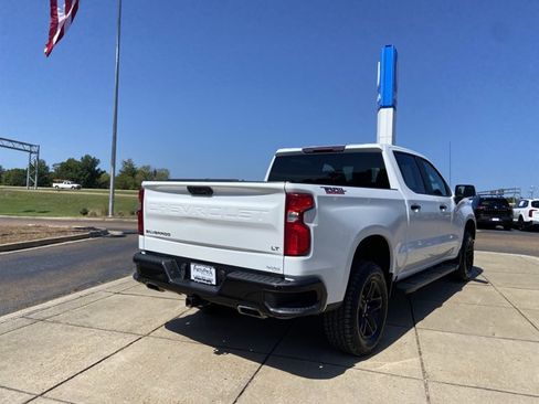Used 2023 Chevrolet Silverado 1500 LT Trail Boss w/ Protection Package AWD/4WD image 11