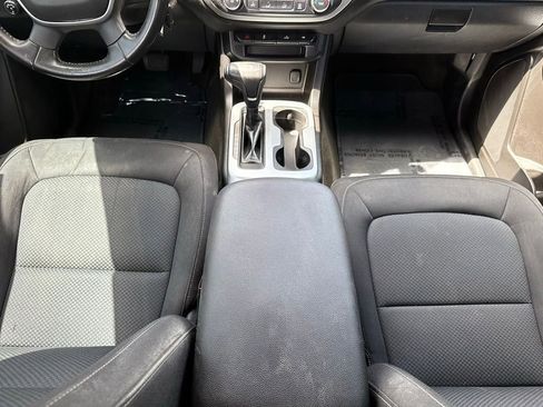 Used 2016 Chevrolet Colorado LT w/ LT Convenience Package RWD image 18