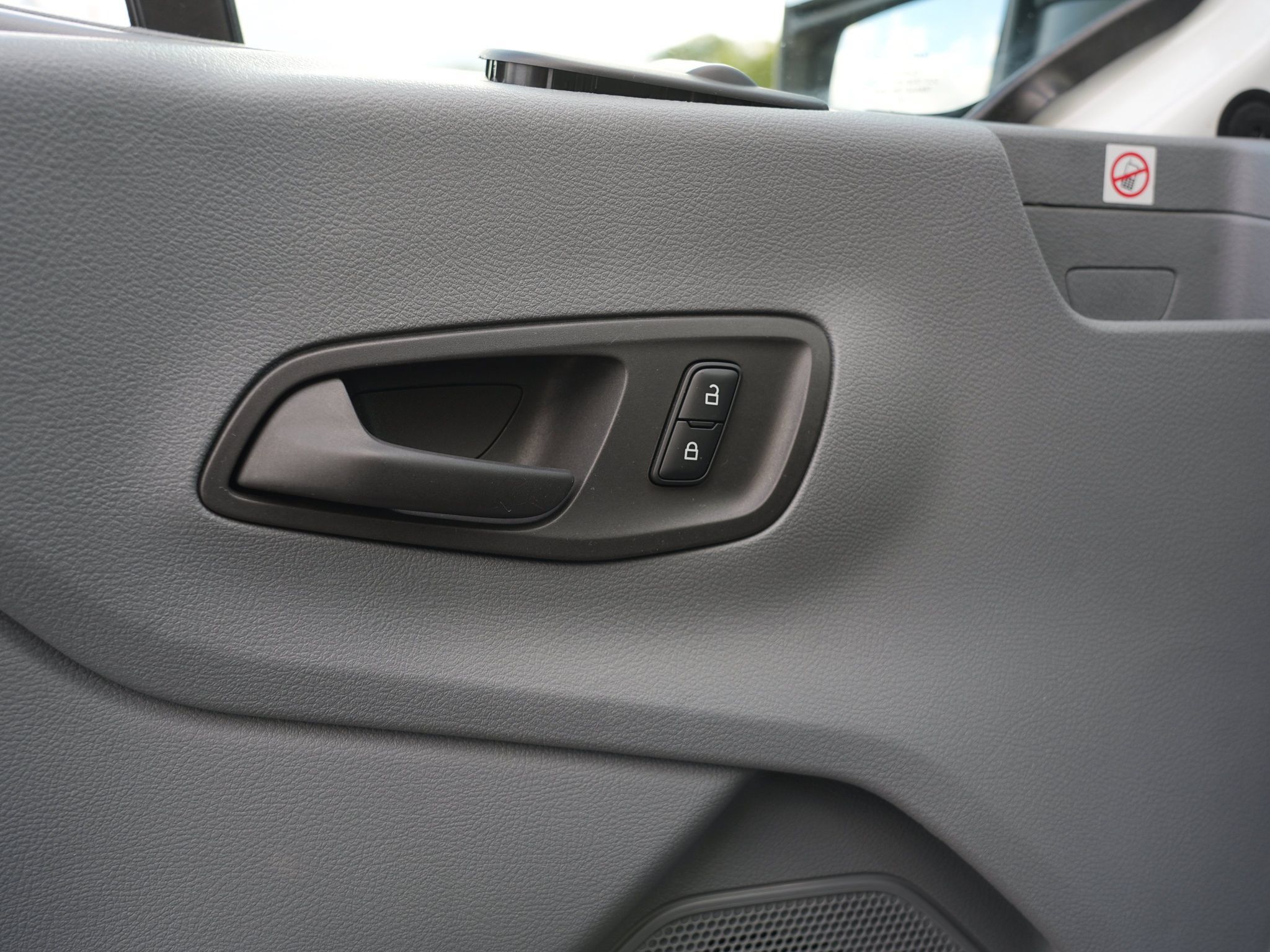 Used 2019 Ford Transit 150 XL RWD image 18