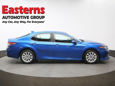 Used 2019 Toyota Camry LE image 44