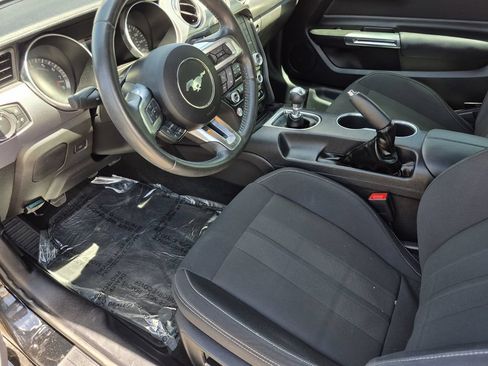 Used 2019 Ford Mustang GT RWD image 18