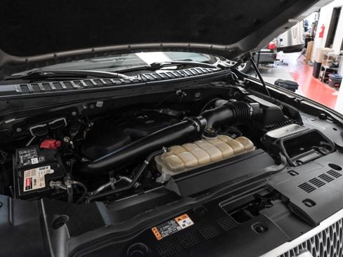 Used 2020 Lincoln Navigator 2WD image 48