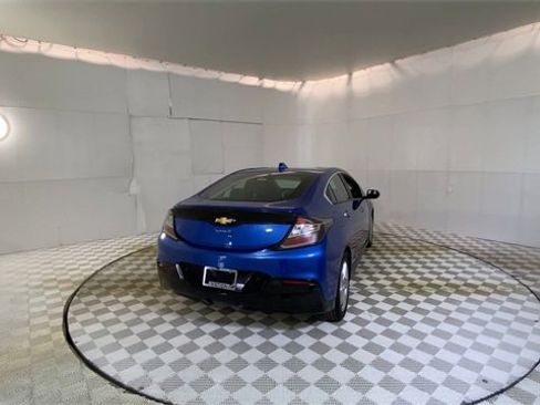 Used 2018 Chevrolet Volt LT w/ LT Driver Confidence Package image 2