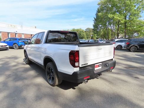 New 2026 Honda Ridgeline Black Edition image 4